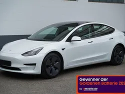 Weiß Gebraucht 2022 Tesla Model 3 Standard Range Limousine | 26.950 € (Guter Preis)