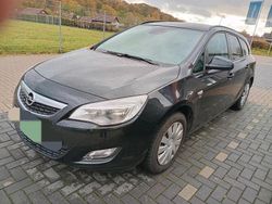 Schwarz Gebraucht 2012 Opel Astra Kombi | 4.450 € (Fairer Preis)