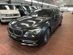 Grau Gebraucht 2014 BMW 750L Performance Limousine | 19.900 € (Fairer Preis)