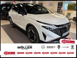 Pearl white/black Gebraucht 2025 Nissan Qashqai Comfort SUV | 33.490 € (Guter Preis)