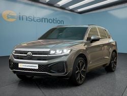 Grau Gebraucht 2024 VW Touareg SUV | 74.849 € (Teuer)