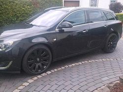 Schwarz Gebraucht 2015 Opel Insignia Kombi | 8.500 € (Etwas zu teuer)