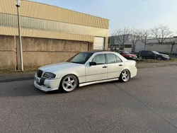 Weiß Gebraucht 1997 Mercedes C180 AMG Limousine | 8.850 €