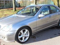 Silber Gebraucht 2005 Mercedes C200 Elegance Limousine | 4.900 € (Fairer Preis)