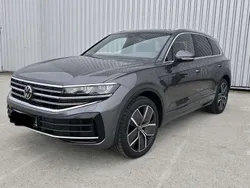 Grau Gebraucht 2024 VW Touareg Elegance SUV | 64.900 € (Guter Preis)
