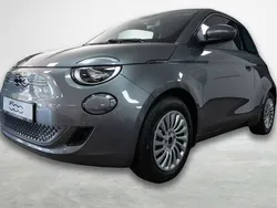 Grau Gebraucht 2023 Fiat 500e Basis Kleinwagen | 22.990 € (Etwas zu teuer)