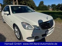 Weiß Gebraucht 2011 Mercedes E200 Avantgarde Limousine | 12.650 € (Fairer Preis)