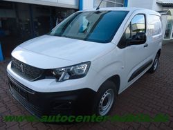 Weiß Gebraucht 2023 Peugeot Partner Premium Van / Kleinbus | 22.499 € (Teuer)