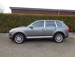Grau Gebraucht 2008 Porsche Cayenne Basis SUV | 11.900 € (Fairer Preis)
