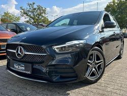 Schwarz Gebraucht 2023 Mercedes B200 AMG line Van / Kleinbus | 27.990 €