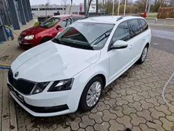 Weiß Gebraucht 2018 Skoda Octavia Ambition Kombi | 7.000 € (Guter Preis)