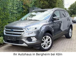 Grau Gebraucht 2018 Ford Kuga Titanium SUV | 14.950 € (Fairer Preis)