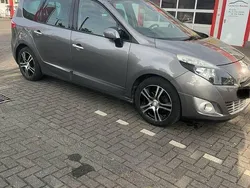Grau Gebraucht 2010 Renault Grand Scénic III Van / Kleinbus | 3.750 € (Guter Preis)
