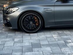 Grau Gebraucht 2017 Mercedes S63 AMG Kombi | 47.000 €