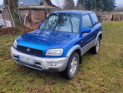 Blau Gebraucht 1999 Toyota RAV4 SUV | 2.499 € (Guter Preis)