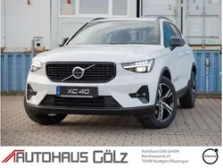 Crystal white / metallic Gebraucht 2024 Volvo XC40 Plus SUV | 36.975 € (Guter Preis)