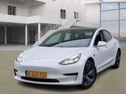 Weiß Gebraucht 2020 Tesla Model 3 Standard Range Limousine | 16.900 € (Guter Preis)