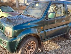 Grün Gebraucht 2006 Suzuki Jimny SUV | 2.800 € (Superpreis)