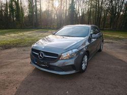 Grau Gebraucht 2015 Mercedes A180 Style Limousine | 11.950 € (Guter Preis)