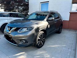 Grau Gebraucht 2016 Nissan X-Trail 360º SUV | 15.000 € (Fairer Preis)