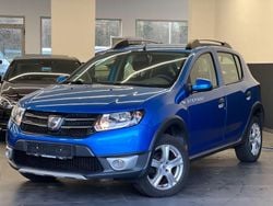 Blau Gebraucht 2013 Dacia Sandero Prestige Limousine | 4.890 € (Fairer Preis)