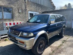 Blau Gebraucht 1999 Mitsubishi Pajero SUV | 1.199 €