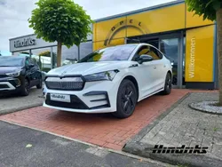 Weiß Gebraucht 2024 Skoda Enyaq iV RS SUV | 48.950 € (Superpreis)