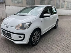 Weiß Gebraucht 2016 VW up! CLUB Kleinwagen | 7.250 € (Fairer Preis)