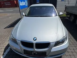 Silber Gebraucht 2006 BMW 318 Sport Line Limousine | 2.800 € (Guter Preis)