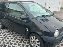 Schwarz Gebraucht 2003 Renault Twingo Kleinwagen | 850 €