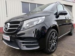Obsidianschwarz metallic Gebraucht 2018 Mercedes V220 Edition Van / Kleinbus | 29.980 € (Superpreis)