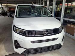 Kaolin weiß Gebraucht 2024 Opel Combo Life Edition Van / Kleinbus | 27.995 €