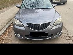 Grau Gebraucht 2004 Mazda 3 Kombi | 1.600 €
