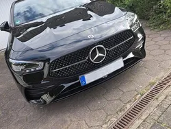 Schwarz Gebraucht 2024 Mercedes CLA200 Coupé | 44.499 €