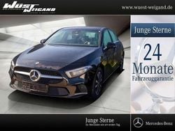 Schwarz Gebraucht 2022 Mercedes A200 Style Limousine | 24.990 € (Fairer Preis)