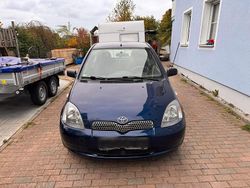 Blau Gebraucht 2004 Toyota Yaris Kleinwagen | 1.400 €
