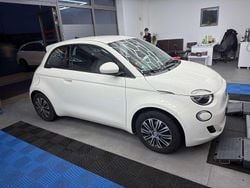Weiß Gebraucht 2021 Fiat 500e Icon Kleinwagen | 12.500 € (Superpreis)