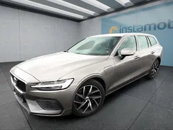 Grau Gebraucht 2021 Volvo V60 Kombi | 30.449 € (Guter Preis)