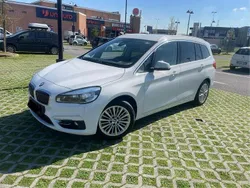 Weiß Gebraucht 2015 BMW 220 Gran Tourer Sport Line Van / Kleinbus | 12.500 € (Fairer Preis)