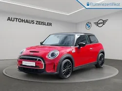 Chili red Gebraucht 2022 Mini Cooper SE Hatch Kleinwagen | 18.910 € (Fairer Preis)