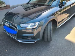 Grau Gebraucht 2017 Audi A4 Allroad Ambiente Kombi | 13.900 €