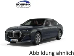 Grau Neu 2025 BMW 750e Sport Line Limousine | 148.020 €