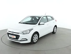 Weiß Gebraucht 2017 Hyundai i20 Classic Limousine | 8.920 € (Fairer Preis)