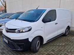 Weiß Gebraucht 2017 Toyota Proace City Van / Kleinbus | 7.800 € (Etwas zu teuer)