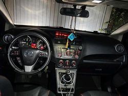 Grau Gebraucht 2010 Mazda 5 Van / Kleinbus | 5.200 €