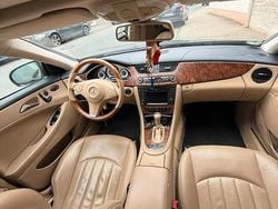 Schwarz Gebraucht 2009 Mercedes CLS280 Limousine | 9.000 €