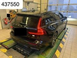 Schwarz Gebraucht 2021 Volvo V60 R-Design Kombi | 23.450 € (Superpreis)