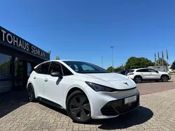 Weiß Gebraucht 2021 Cupra Born Kleinwagen | 23.490 € (Fairer Preis)