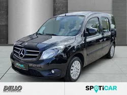 Schwarz Gebraucht 2017 Mercedes Citan 112 Kombi | 14.990 €