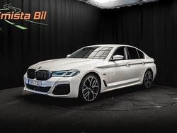 Weiß Gebraucht 2022 BMW 545e M Sport Limousine | 42.999 € (Fairer Preis)